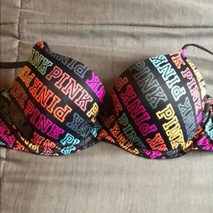 VS pink bra!